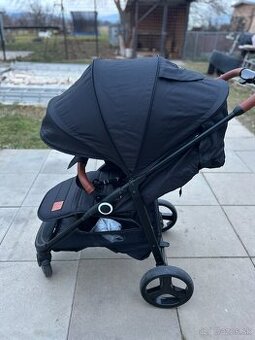 Športový kočík Kinderkraft stroller Grande PLUS 2022 black