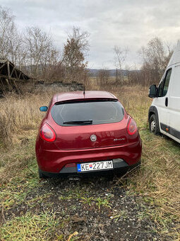 Fiat Bravo 1.9 JTDm, 150k, r.v. 2007, nefunkcny motor