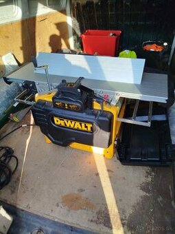 Hoblovačka Dewalt 220 v d27300