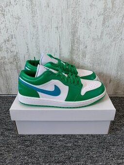 Jordan 1 Low Lucky Green Aquatone (42,5)