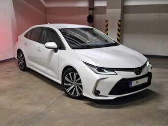 Toyota Corolla sedan 2023 1,5 92kW CVT Automat Full LED