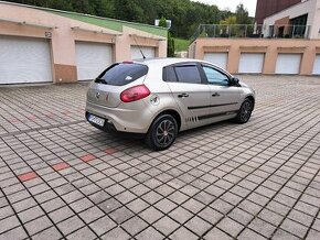 FIAT BRAVO 1,4 BENZÍN, 16V, 66KW,R.V.2008,PÔVODNÝ LAK