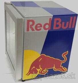 Red Bull chladnička- bez poškodenia