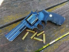 Predám Colt King Cobra 357 magnum.