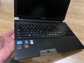 Notebook Toshiba Tecra R850 i7 procesor nova baterka