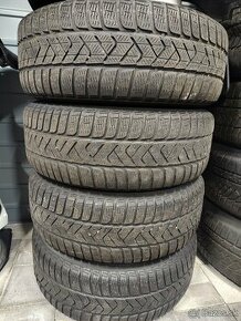 Predam zimné pneumatiky Pirelli 215/60 r16