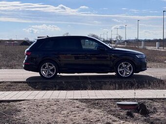 Audi Q7 S-Line Quattro 210kW 286K Matrix ODPOČET DPH 2/2022