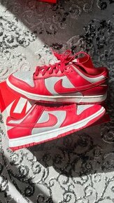 NIKE DUNK LOW UNLV (2021)