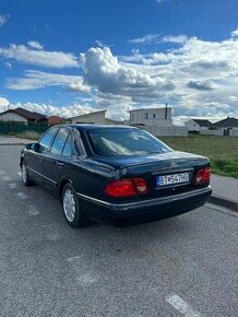 MERCEDES E320   W210   Automat  r.1996