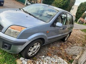 Predám Ford Fusion 1.4 benzin