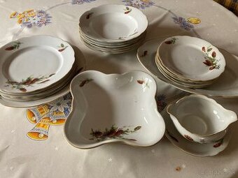 Starožitná porcelánová obedová súprava