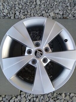 5x112 r16 originál Škoda Octavia 3,4