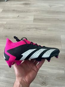 Kopačky Adidas Predator Accuracy 1 SG veľkosť 7,5