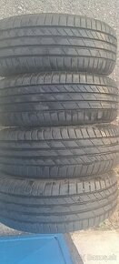 Kumho Ecsta 205/60 R16 92V - 1