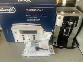 DeLonghi MAGNIFICA S