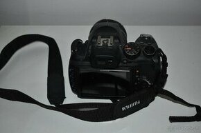 Fujifilm FinePix HS10