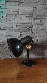 Industrialna Lampa - 1