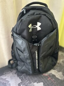 Under Armour Hustle Pro Backpack čierny