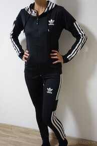 adidas damska suprava cier.biel.pruh kapucna