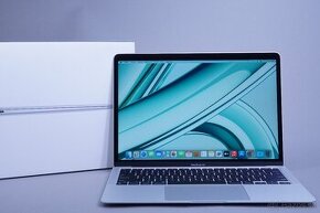 ZÁRUKA/Macbook Air13.3"/M1 (8 CORE) /8GB RAM/128GB SSD