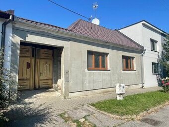 Na predaj 3-izbový RD v meste Hlohovec, pozemok 483m2