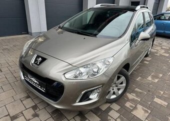 Peugeot 308 1.6 HDi Panorama nafta manuál 82 kw