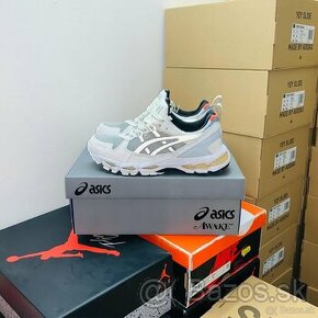 Asics Gel Kayano x Awake NY, bezecka obuv