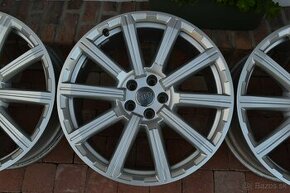 5x112 R20 Hlinikove disky Original Audi Q7 S-line - 1