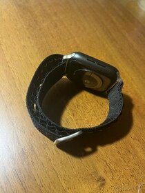 Remienok Alpine Loop pre Apple Watch 42/44/45mm cierny