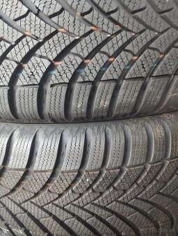 215/60 R16 99XL zimné pneumatiky semperit