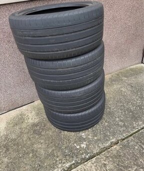 Yokohama 285/40 R 21 letné DOT 21