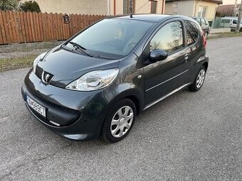 PREDAM Peugeot 107 1.0 50kw automat r.v.2006