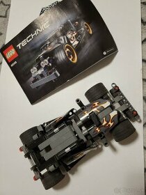 LEGO Technic 42046 Únikové závodné auto