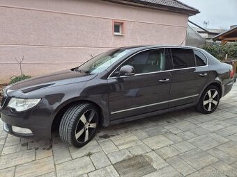 Skoda Superb 2.0 TDi CR Elegance DSG