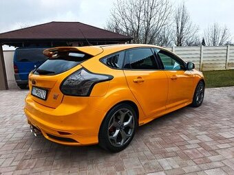 Ford Focus ST 250PS