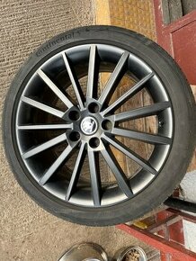 5x112 r18 / 225/40 r18 škoda turini - 1