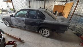 Predám BMW e38