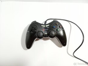 Herný ovládač C-tech Riphonus pre PC/PS3