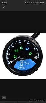 Tachometer na motorku