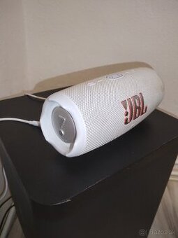 JbL Charge 5