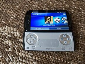 Sony Ericsson Xperia Play - 1