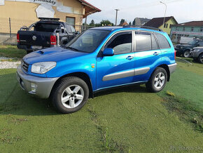 Toyota RAV4 - 1