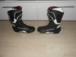 Predam nove GORE TEX cizmy znacky BMW o velkosti EU 42. - 1