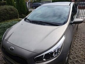 KIA Ceed KIA Ceed 1.4 2014 FIFA edition