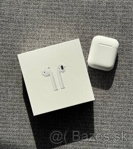 Apple AirPods (2. generácie)