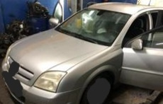 RozPredam Opel Signum 1.9 DTi, 6 rychlostny, bez TP a ECV.