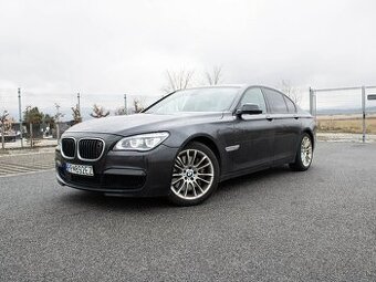 BMW Rad 7 750i xDrive A/T