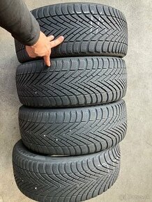 Pirelli 215/50 R17 - 1