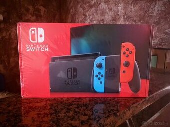 Nintendo Switch – Neon Red & Blue