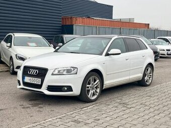 Audi A3 Sportback 2.0 TDI DPF Attraction Premium S tronic